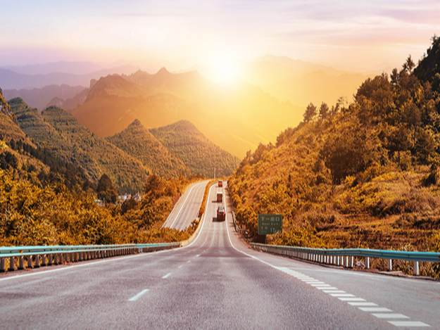 高速公路護欄板的小知識